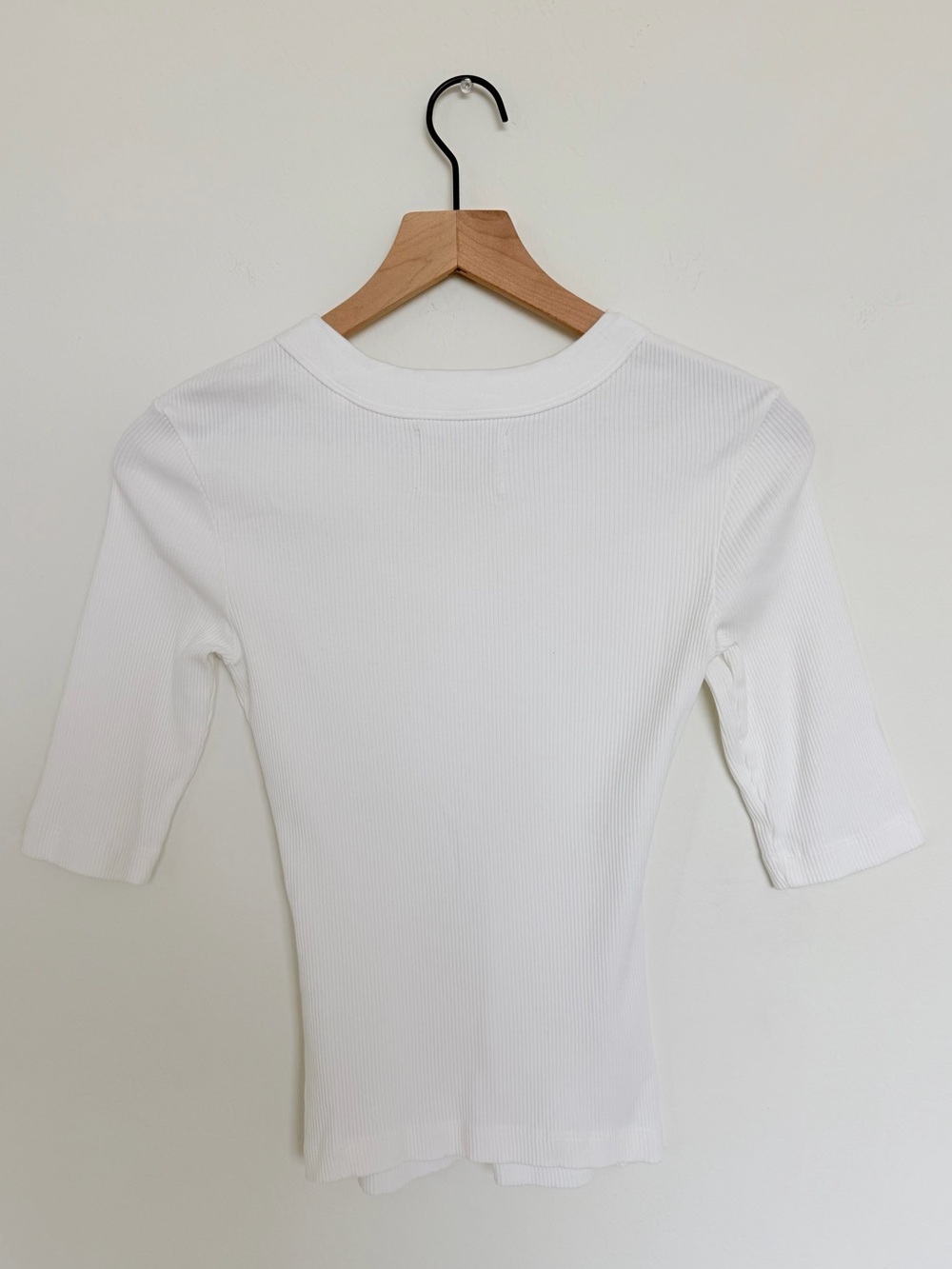Citizens Of Humanity Nali Short Sleeve Henley
In White - Picture 6 of 10